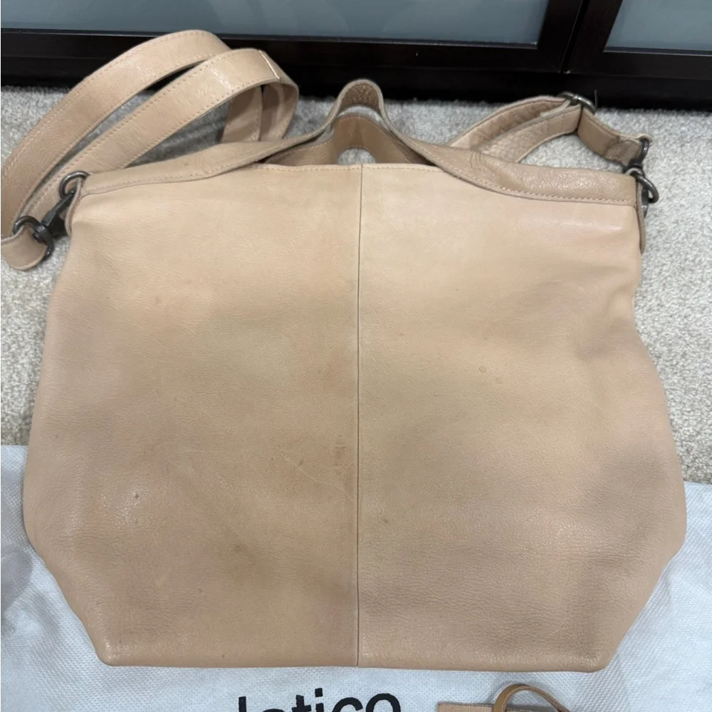 Latico Leather Bianca Leather Crossbody bag in Rosa - Picture 4 of 6